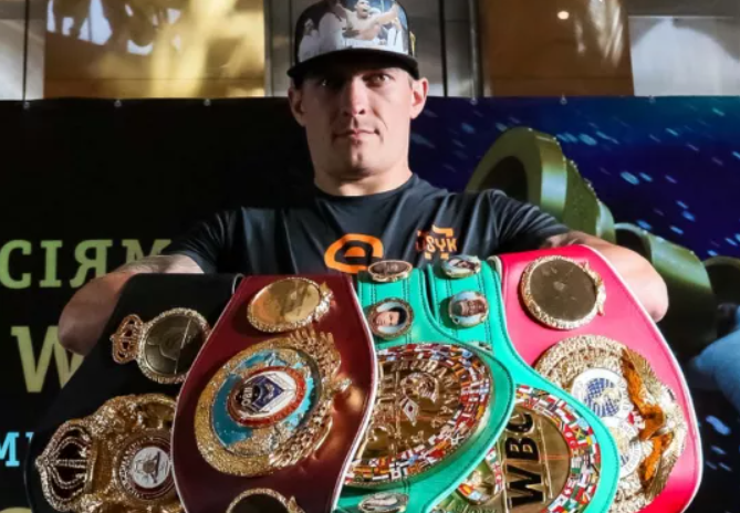 "У мене вже є дата": Усик повідомив, коли збирається завершити кар'єру "У мене вже є дата": Усик повідомив, коли збирається завершити кар'єру